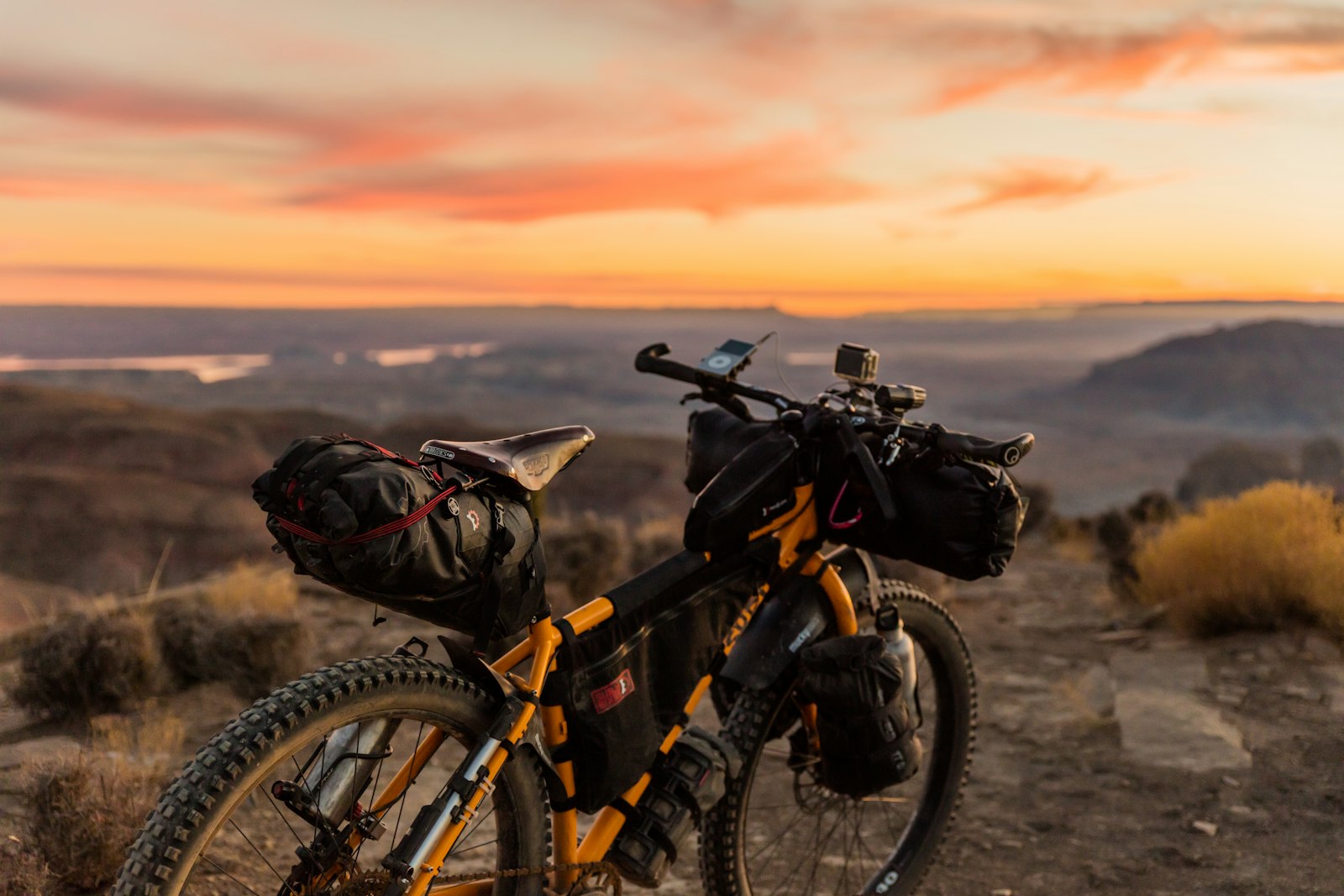 Commuter e-bike image for Ride1Up 700 Series review